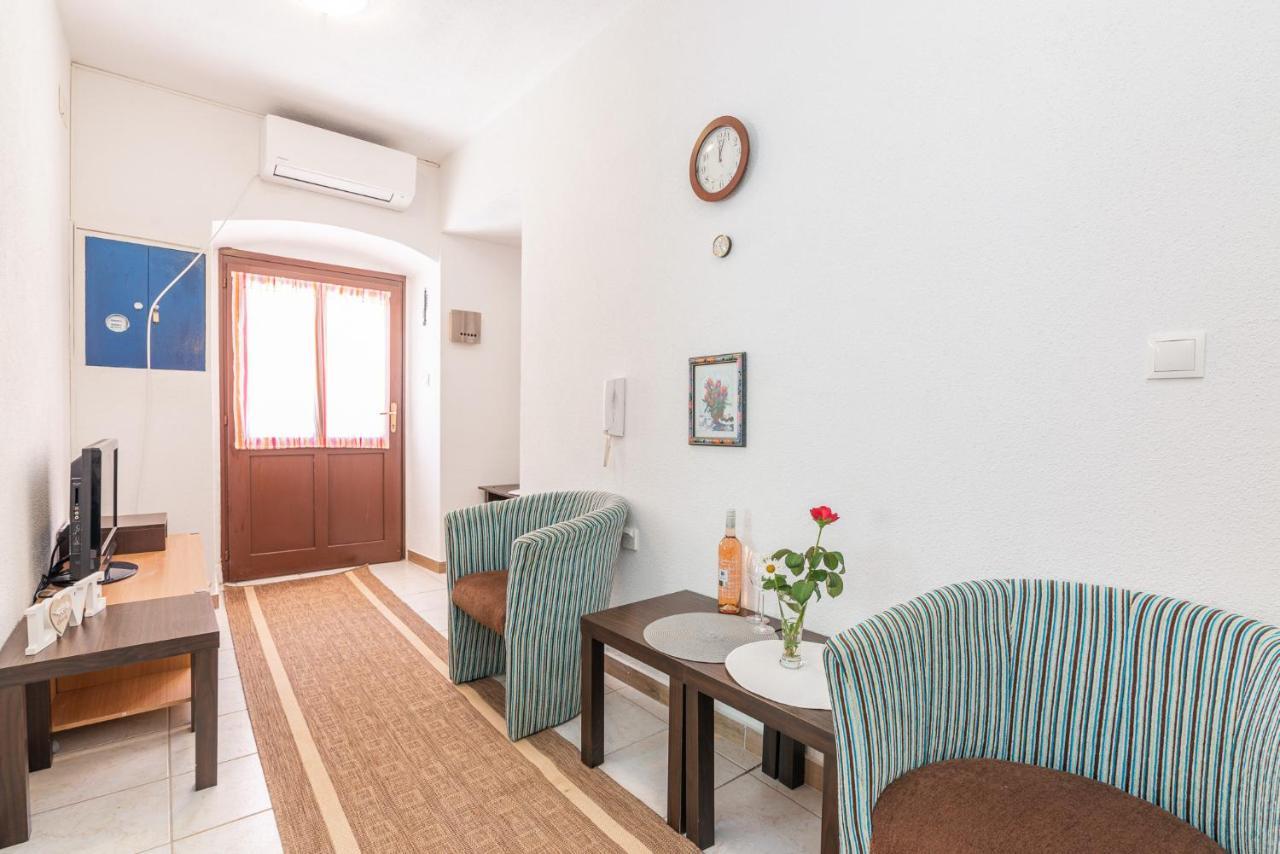 Apartmán Apartman Knezevic Opric Exteriér fotografie