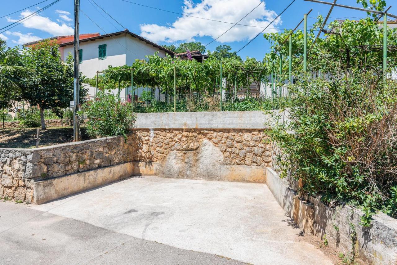Apartmán Apartman Knezevic Opric Exteriér fotografie